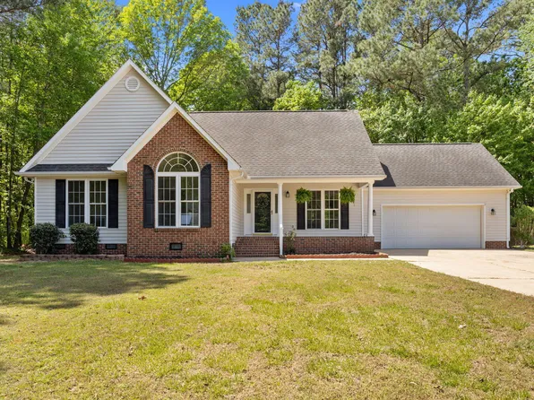 3101 Windmere Dr, Sanford, NC 27330