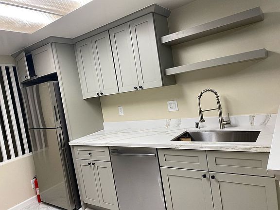New all appliances in Kitche