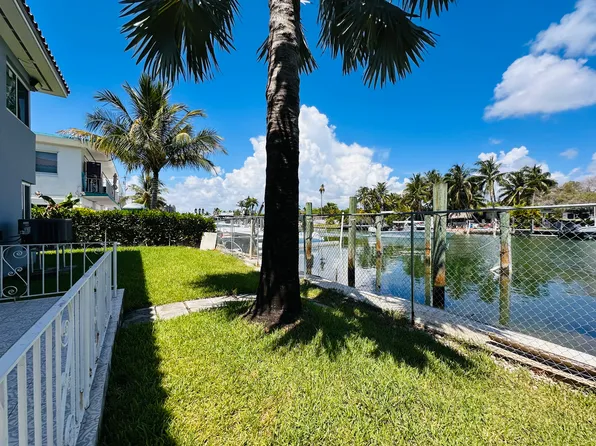 2047 Calais Dr APT 6, Miami Beach, FL 33141