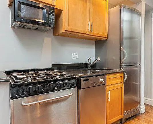 2nd image of 416 E 13th St APT 4a
