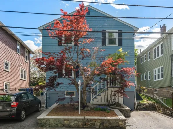 26 Laurel St Unit 26, Arlington, MA 02476
