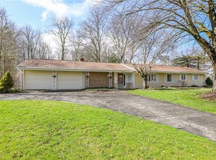 12993 Dorothy Dr, Chesterland, OH 44026