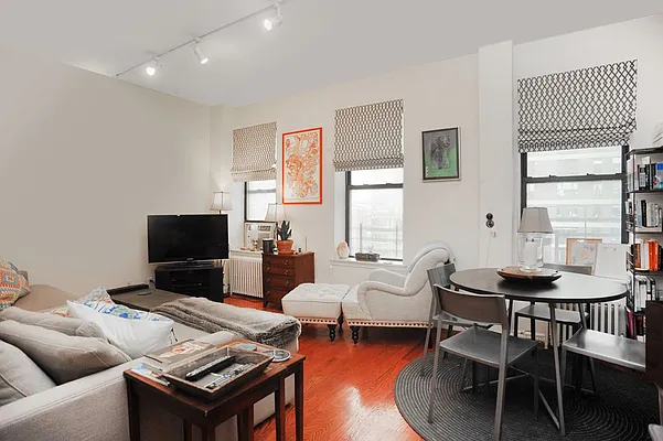 Rented by Town Residential | media 11