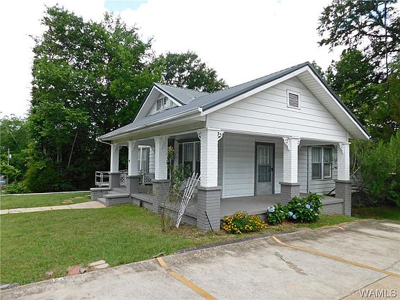 2nd image of 2704 39th St
