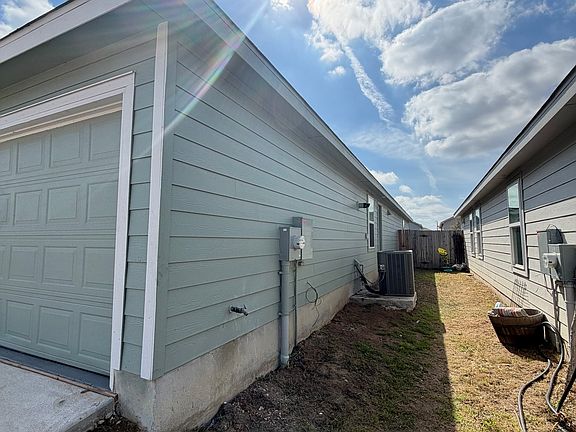 2nd image of 12914 Chinali