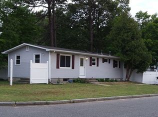 132 Lucerne Rd, Springfield, MA 01119