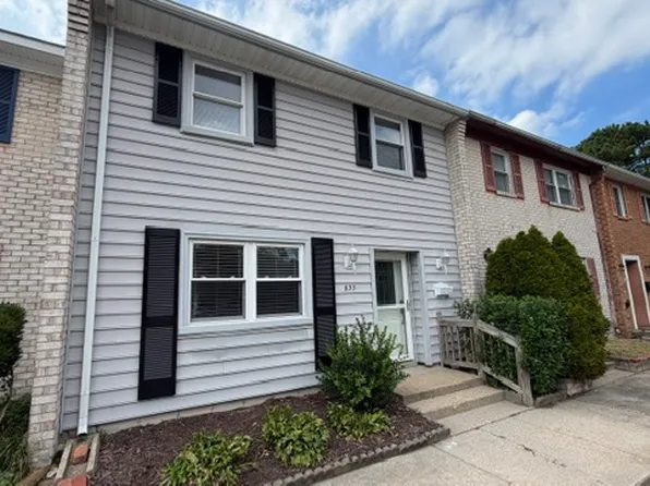 833 Saint Denis Ct, Virginia Beach, VA 23455
