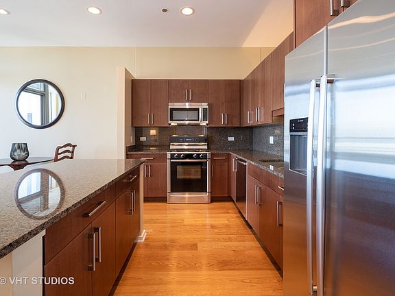 4th image of 65 E Monroe St Unit 4603