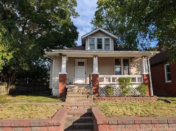 317 S 15th St, Belleville, IL 62220