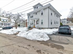 49 Endicott St, Quincy, MA