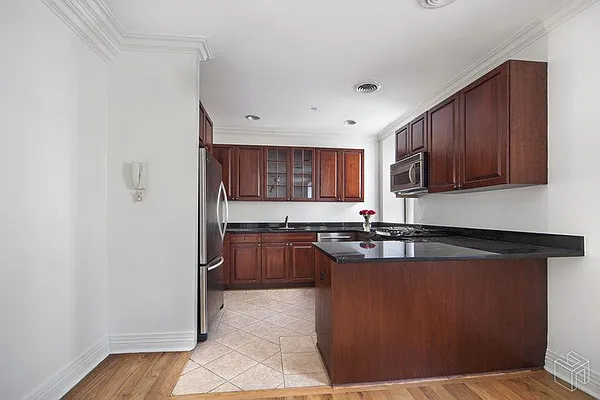 Rented by Halstead Real Estate | media 20