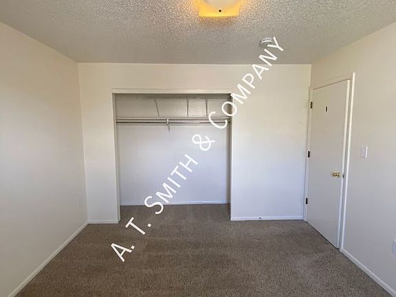 5th image of 327 N Columbine St APT A