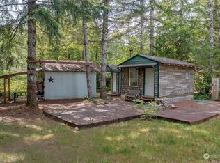 211 N Mount Christie Dr, Hoodsport, WA