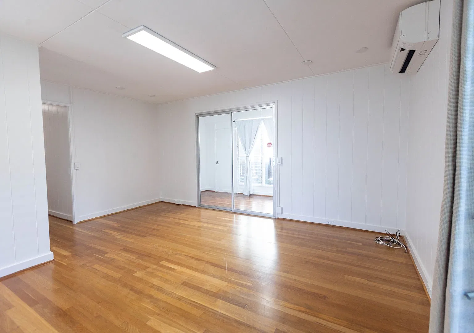 Well Maintained home in Manoa Valley, 3 bedrooms, 2 baths — Photo 3