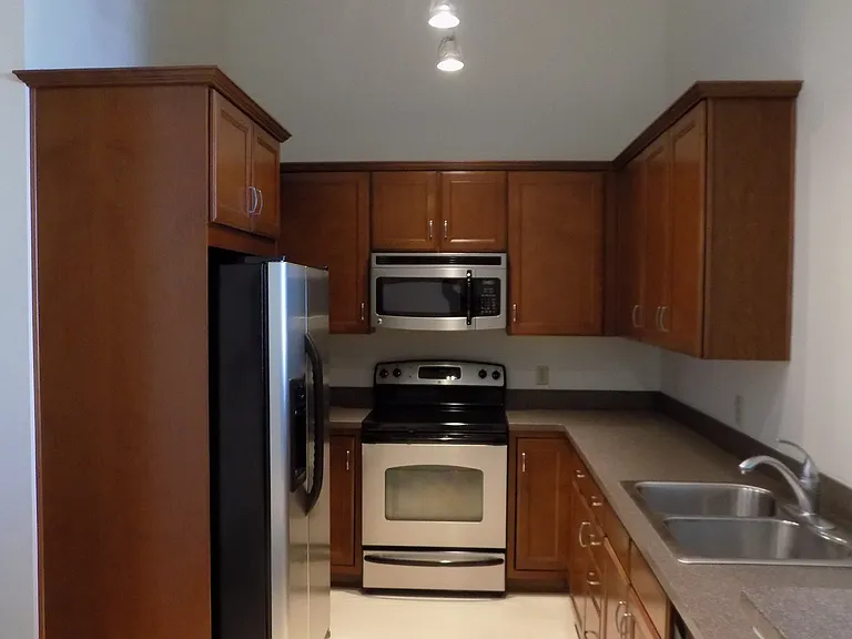 The Brandeis Apartments — Photo 55