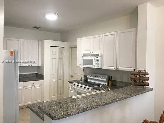 3rd image of 6834 NW 107th Pl