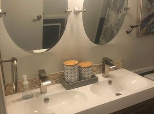 1160 Mountain Gate Rd, Upland, CA 91786