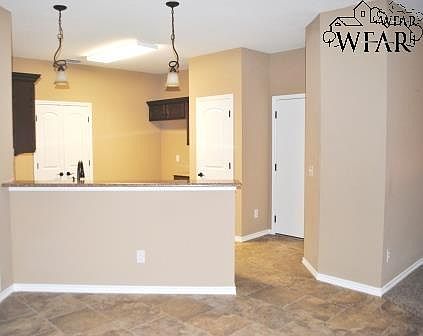 2nd image of 3433 Arrowhead Dr