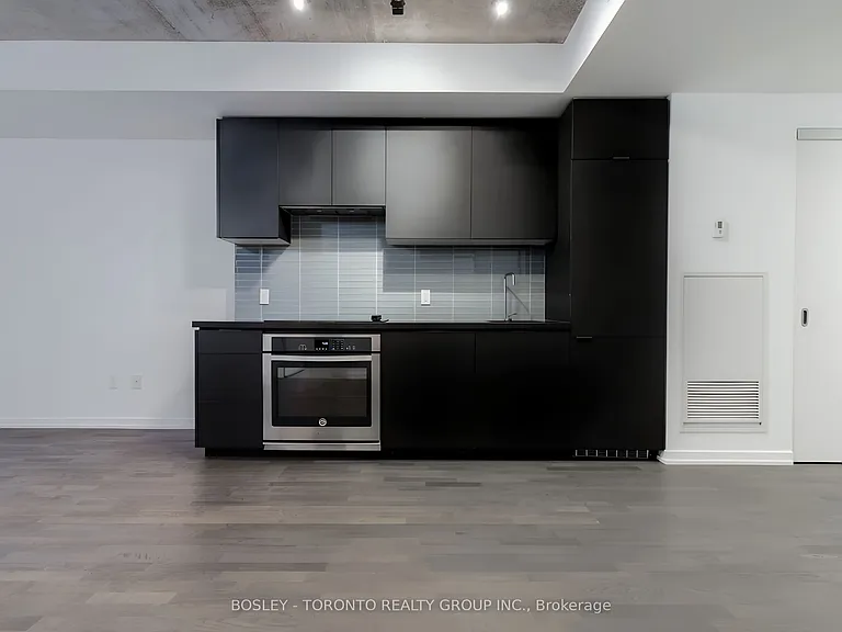 60 Colborne St #214 — Photo 6