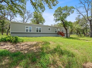 130 Leaning Oaks Cir, Seguin, TX 78155