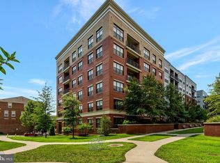 9500 Sprague Ave #403, Fairfax, VA 22031