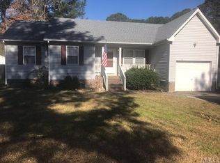 106 Mitchell Ct, Moyock, NC 27958