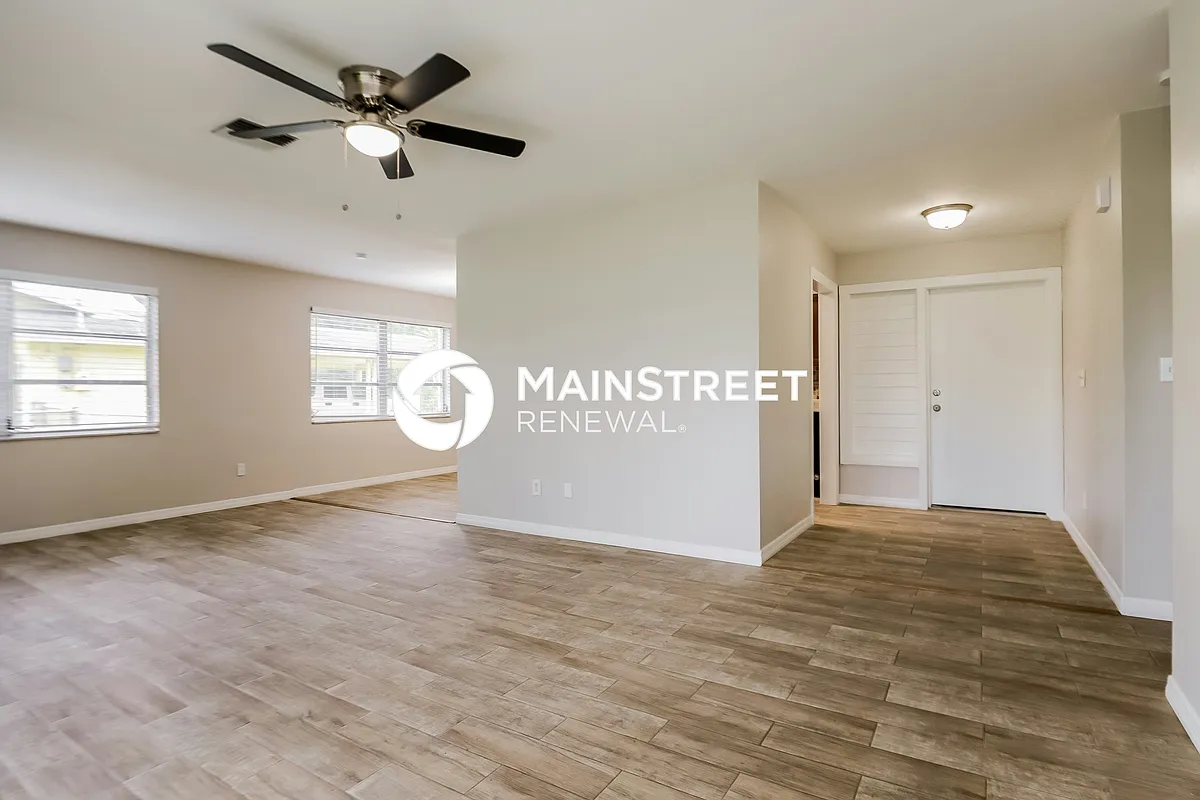 Living Room - 503 NE 13th Ave