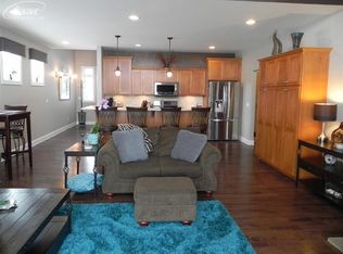 3450 Cottage Cove Dr, Fenton, MI 48430