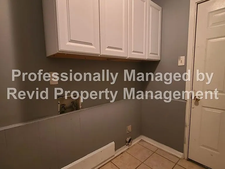 6771 Bainbridge Dr — Photo 42