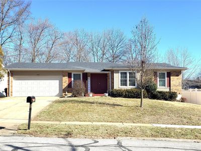 908 Parma Dr, Ballwin, MO, 63021