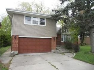 705 S Hi Lusi Ave, Mount Prospect, IL