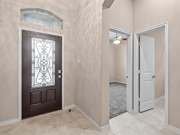 4th image of 2104 Lake Cliff Dr