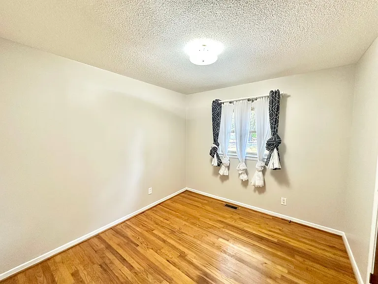 1644 Nicholson Ave — Photo 10