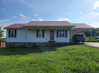 736 Main St, Clifton, TN 38425
