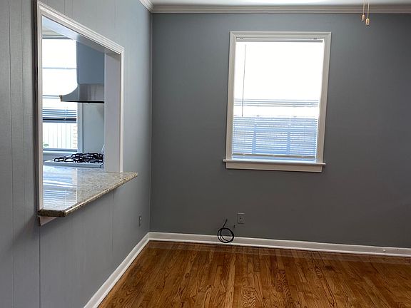 5th image of 300 Jewel St APT 6