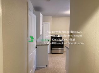 24 Main St #1, Topsham, ME 04086