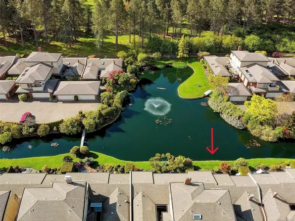 2345 Cedar Hill Cross Rd #125, Oak Bay, BC V8P 5M8