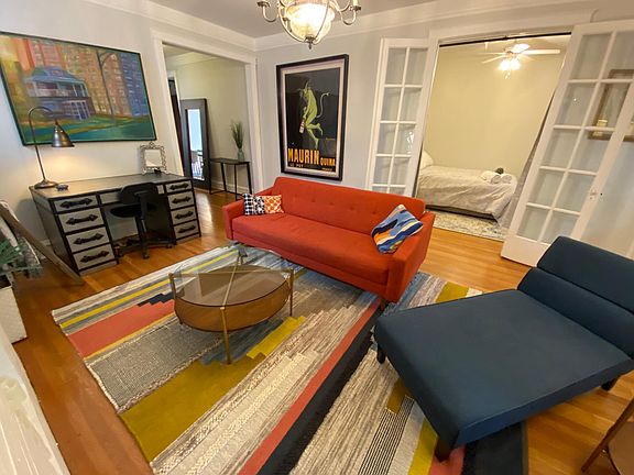 3rd image of 1347 W Granville Ave #2
