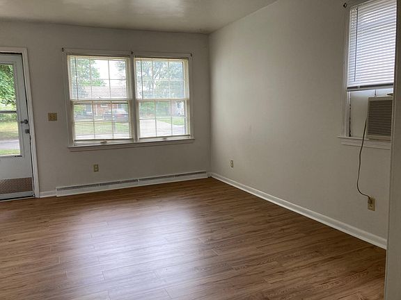 4th image of 926 Legrand Dr
