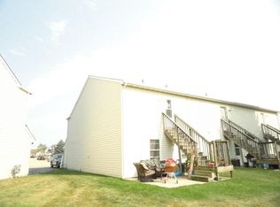 1547 Stonefield Dr, Dekalb, IL 60115