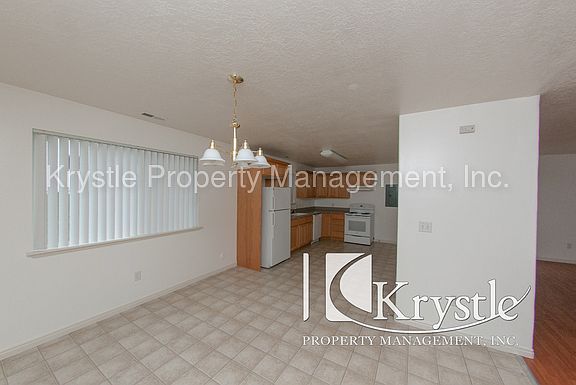 5th image of 1018 Taylor Ave