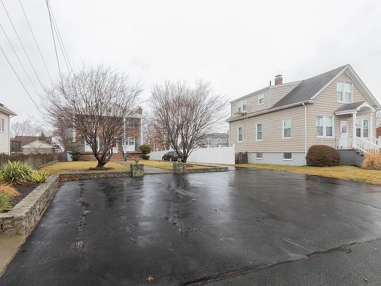 203 Windmill St — Photo 14