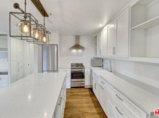 607 E Indiana Ave, Venice, CA 90291