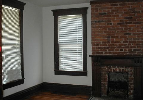 2nd image of 28 E 11th Ave