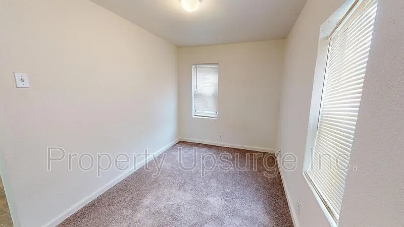 1 bed, 1.0 bath, 354 sqft, $1,150 — Photo 2