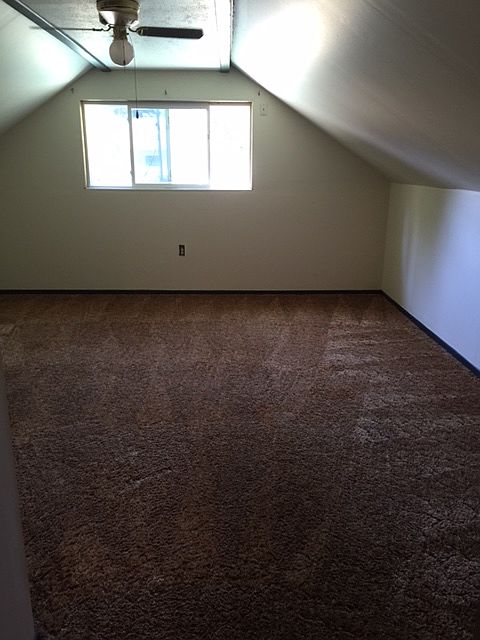 2nd image of 9617 Victor Rd #17D