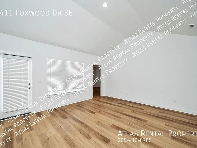 4411 Foxwood Dr — Photo 7