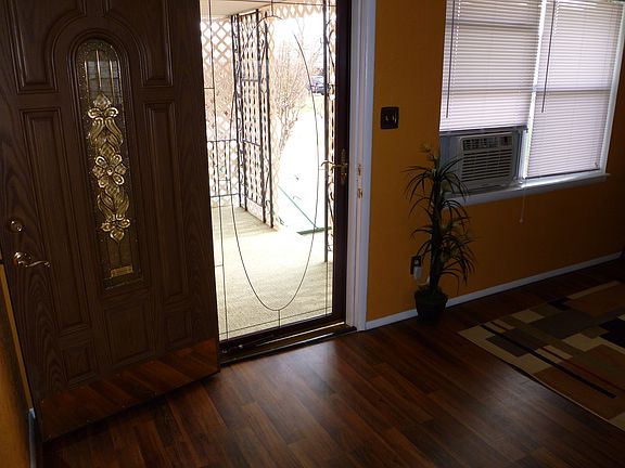 4th image of 4911 NW Lindy Ave
