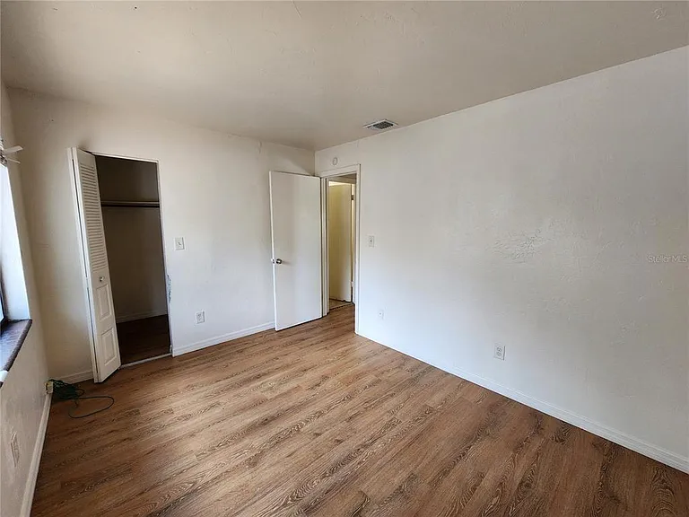 719 SW 70th Ter #5 — Photo 11