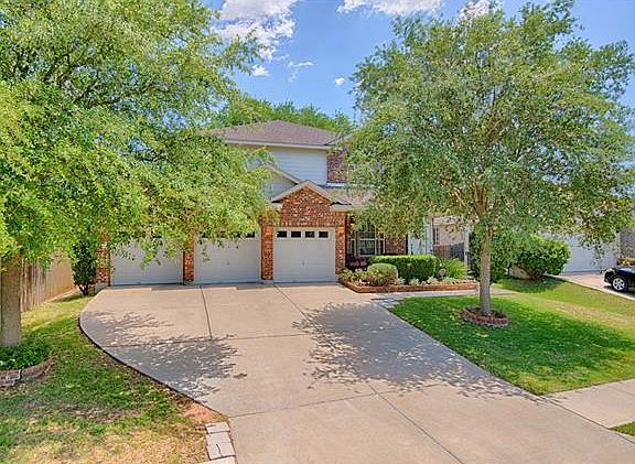 2nd image of 10605 Lindshire Ln
